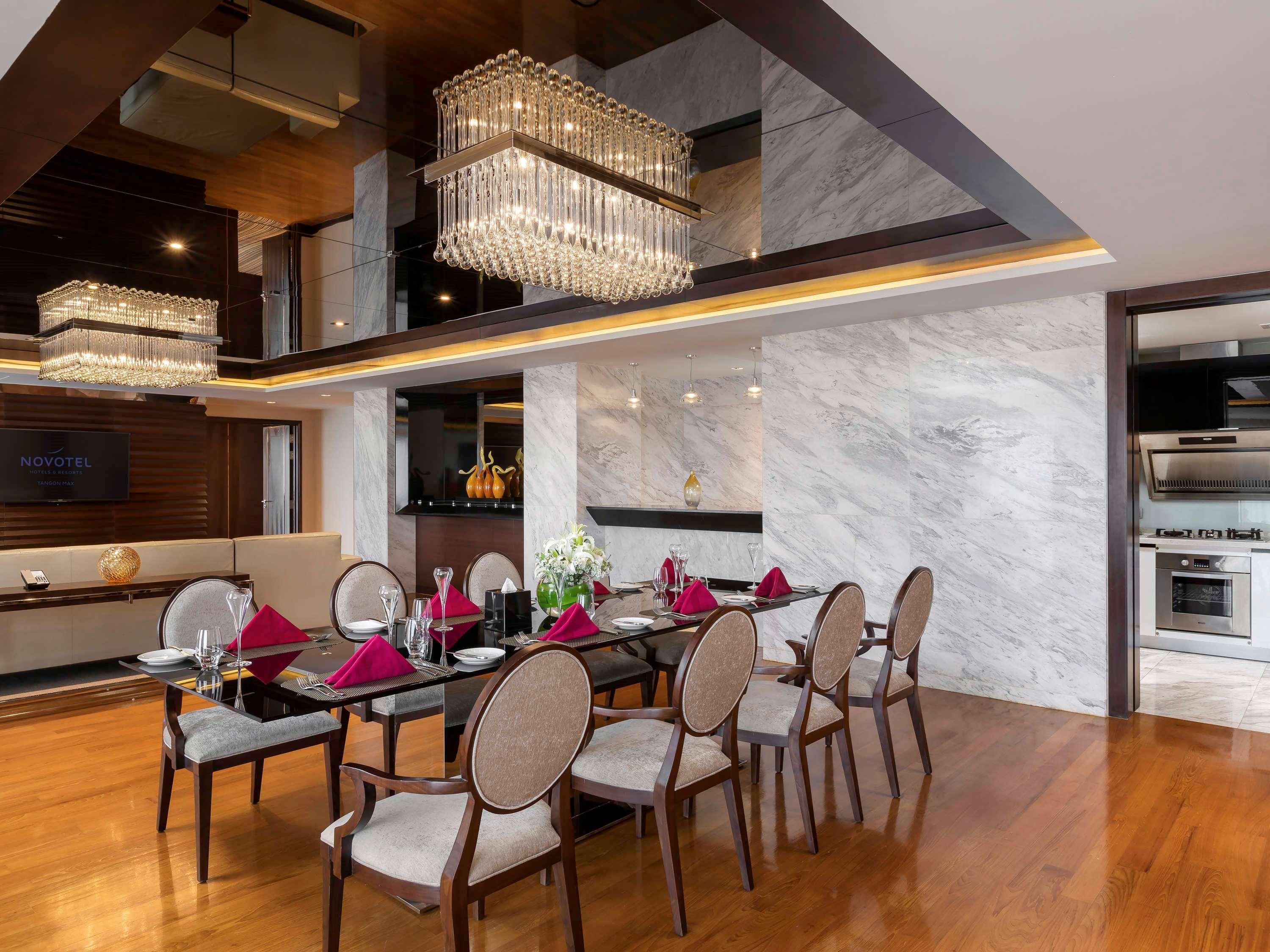 Novotel Yangon Max Εξωτερικό φωτογραφία
