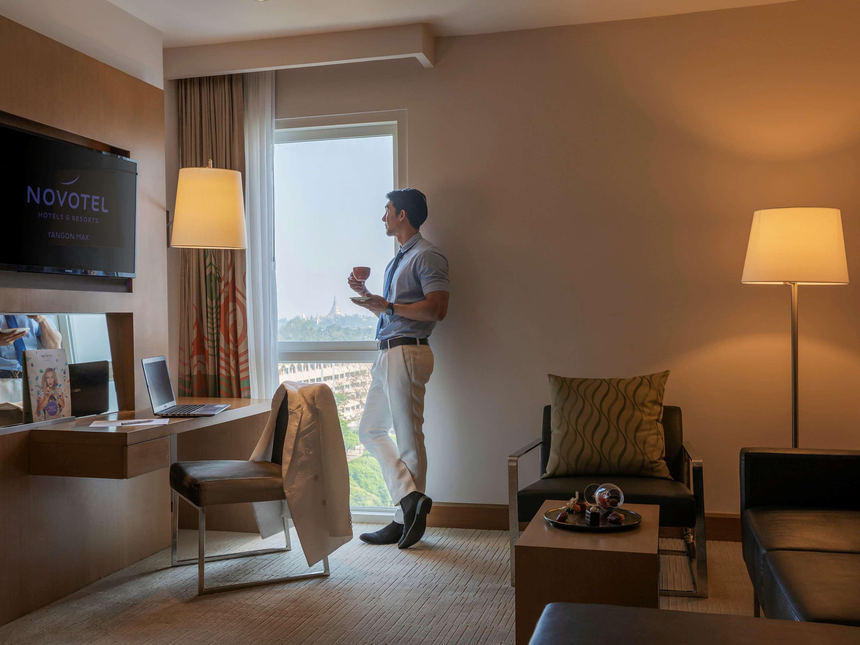 Novotel Yangon Max Εξωτερικό φωτογραφία