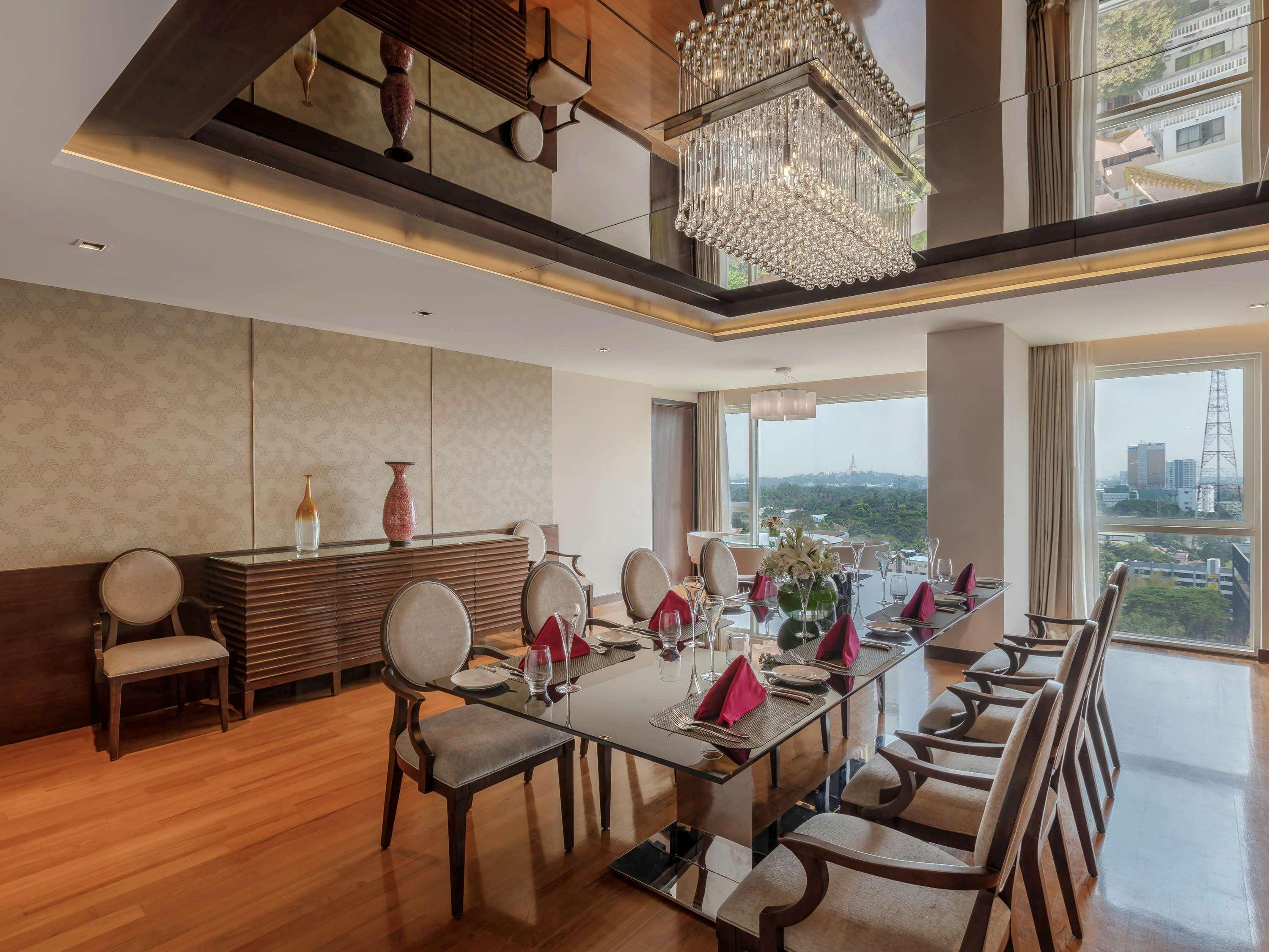 Novotel Yangon Max Εξωτερικό φωτογραφία