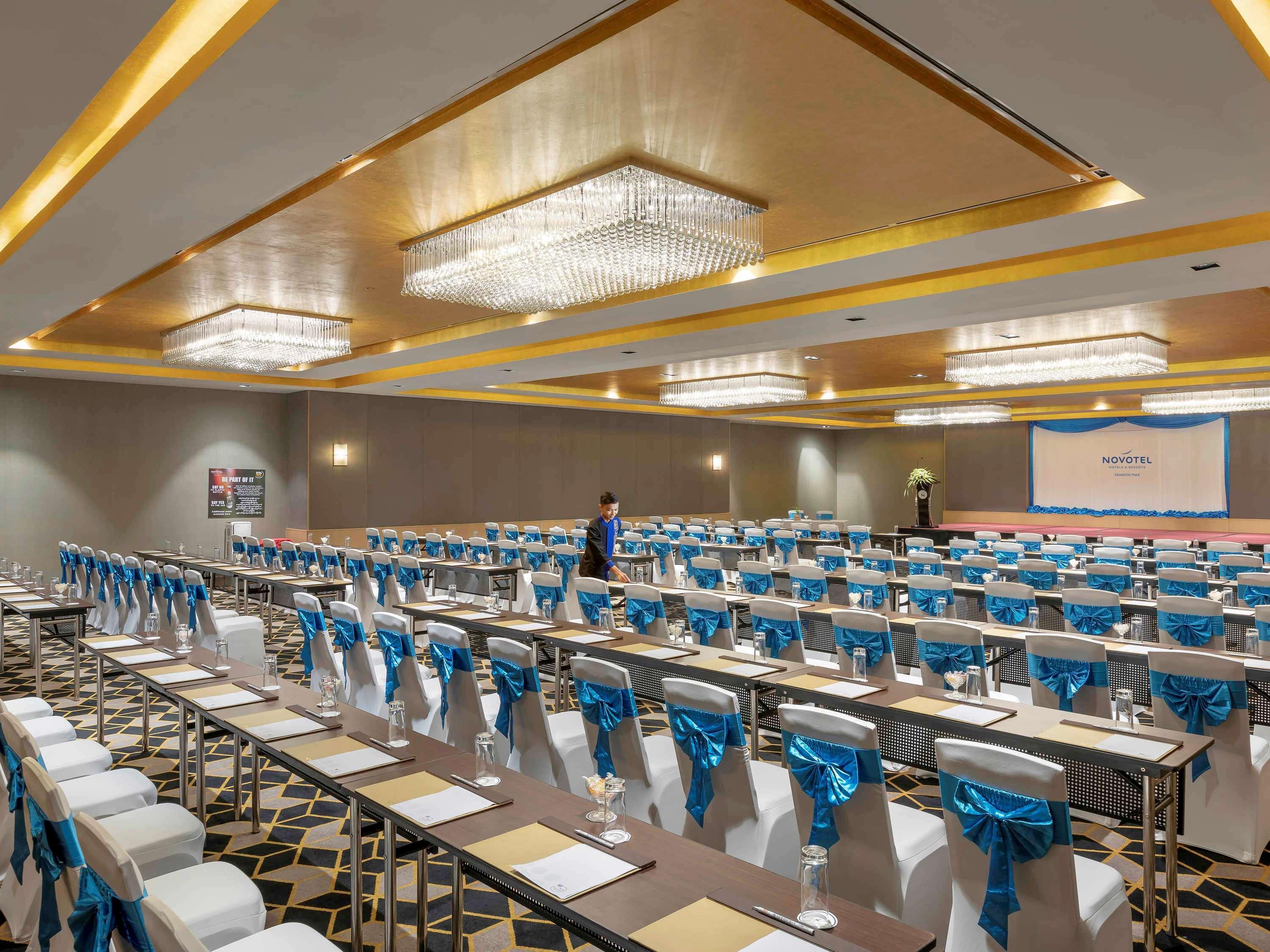 Novotel Yangon Max Εξωτερικό φωτογραφία