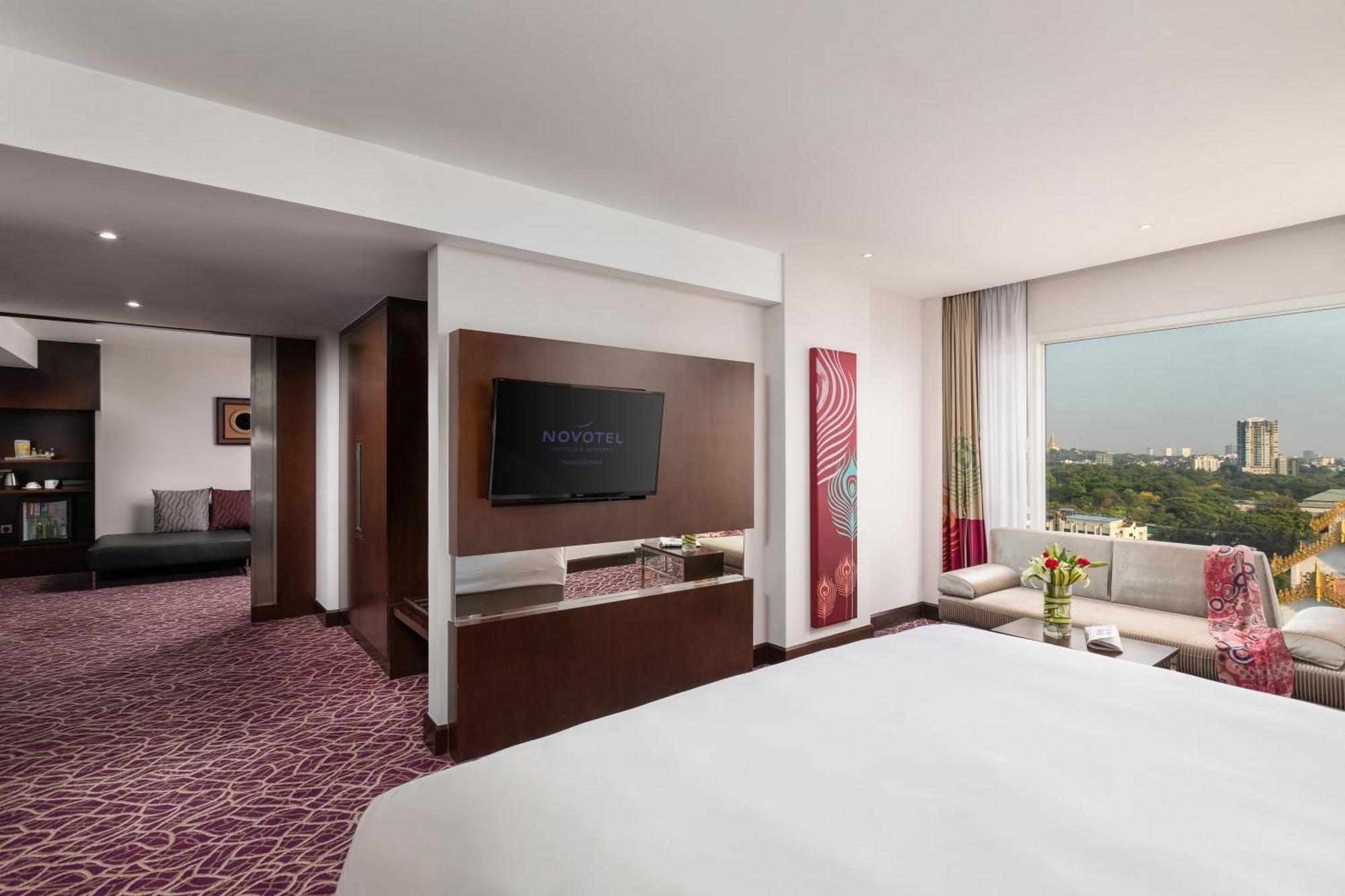 Novotel Yangon Max Εξωτερικό φωτογραφία