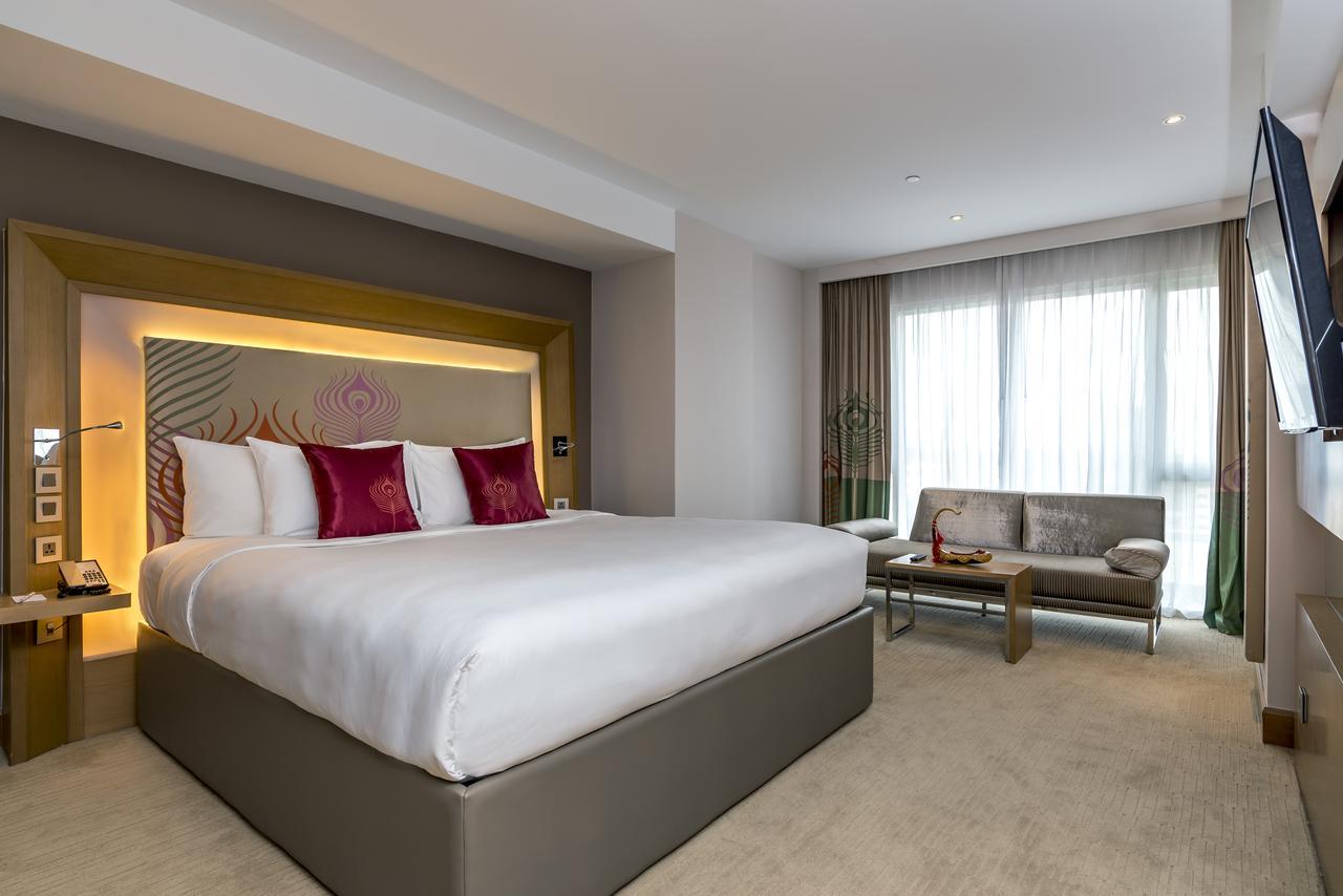 Novotel Yangon Max Εξωτερικό φωτογραφία