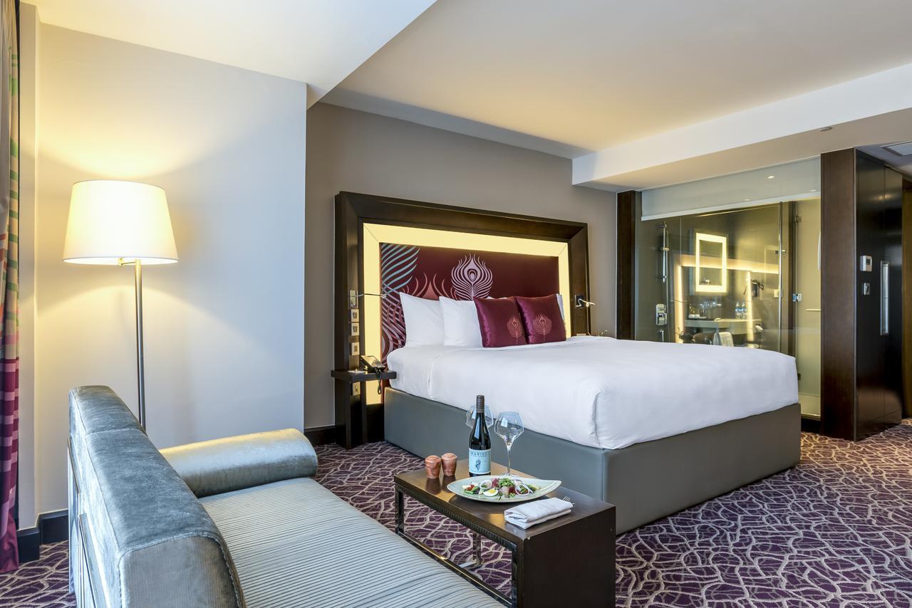 Novotel Yangon Max Εξωτερικό φωτογραφία