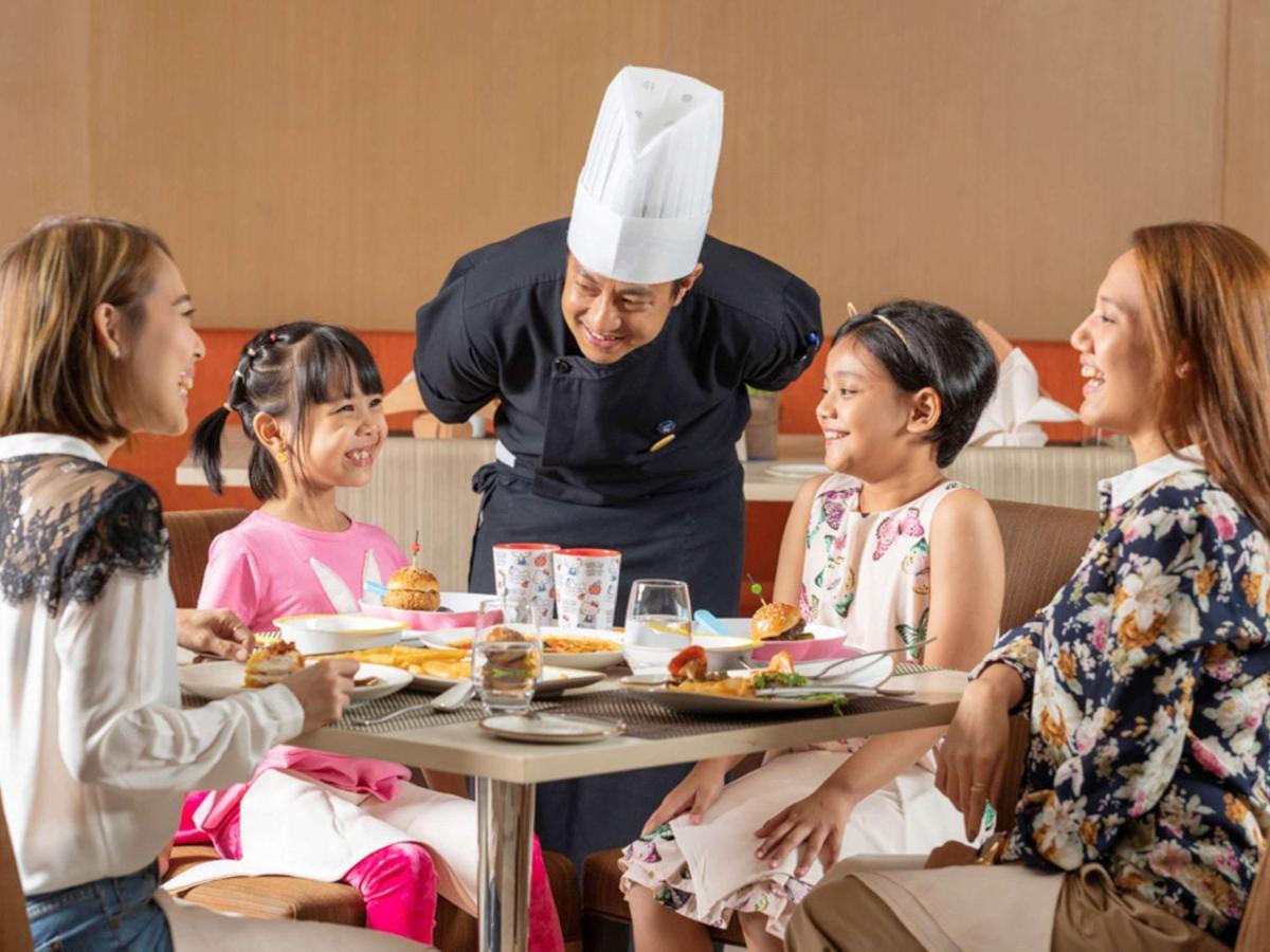 Novotel Yangon Max Εξωτερικό φωτογραφία