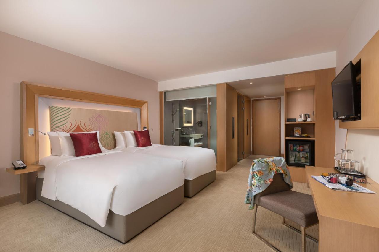 Novotel Yangon Max Εξωτερικό φωτογραφία