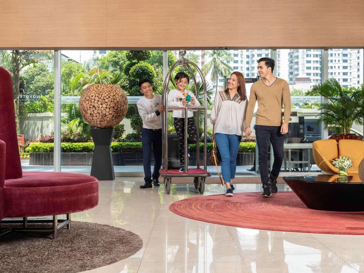 Novotel Yangon Max Εξωτερικό φωτογραφία
